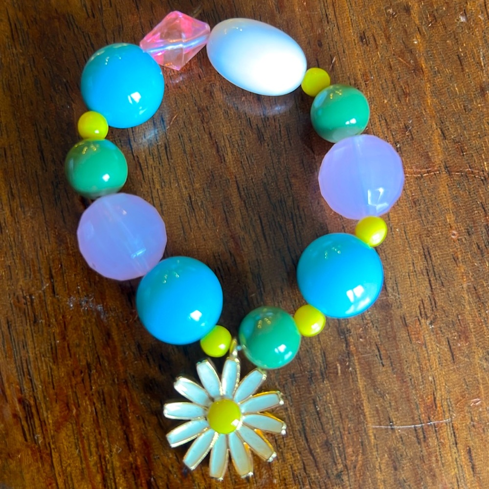 Stella & Dot little girls multi color flower pendant bracelet.